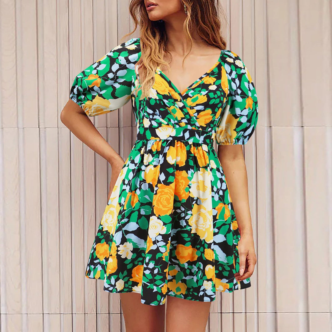 Val - Floral Printed Dress with V-Neck