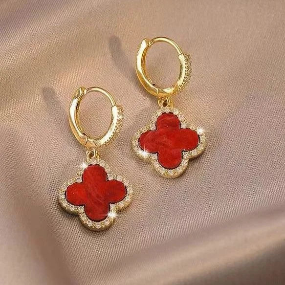 Women's Lucky Clover Leaf Earrings – Elegant & Timeless