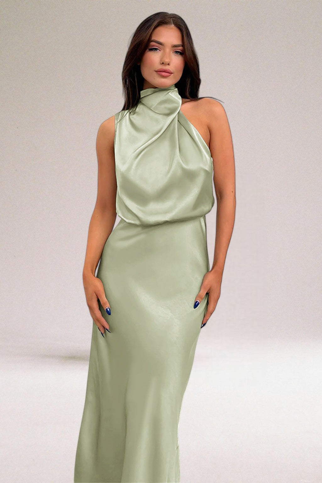 Élodie Glamorous satin dress with halter neck. - Elena Harper