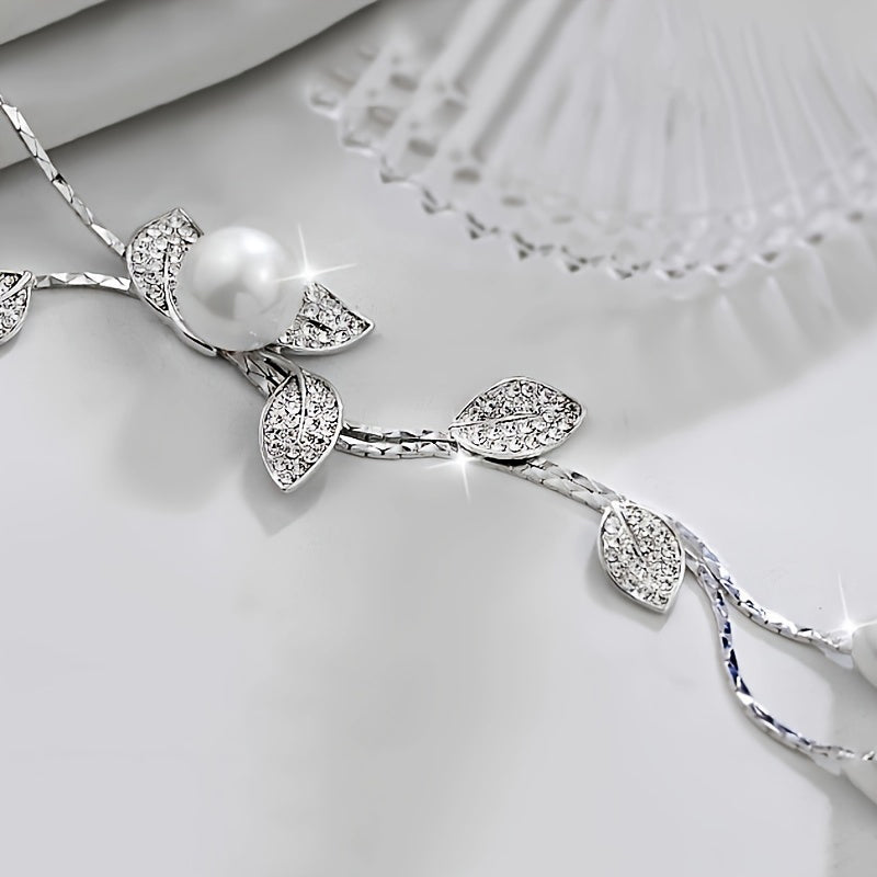 Vintage Leaf Necklace