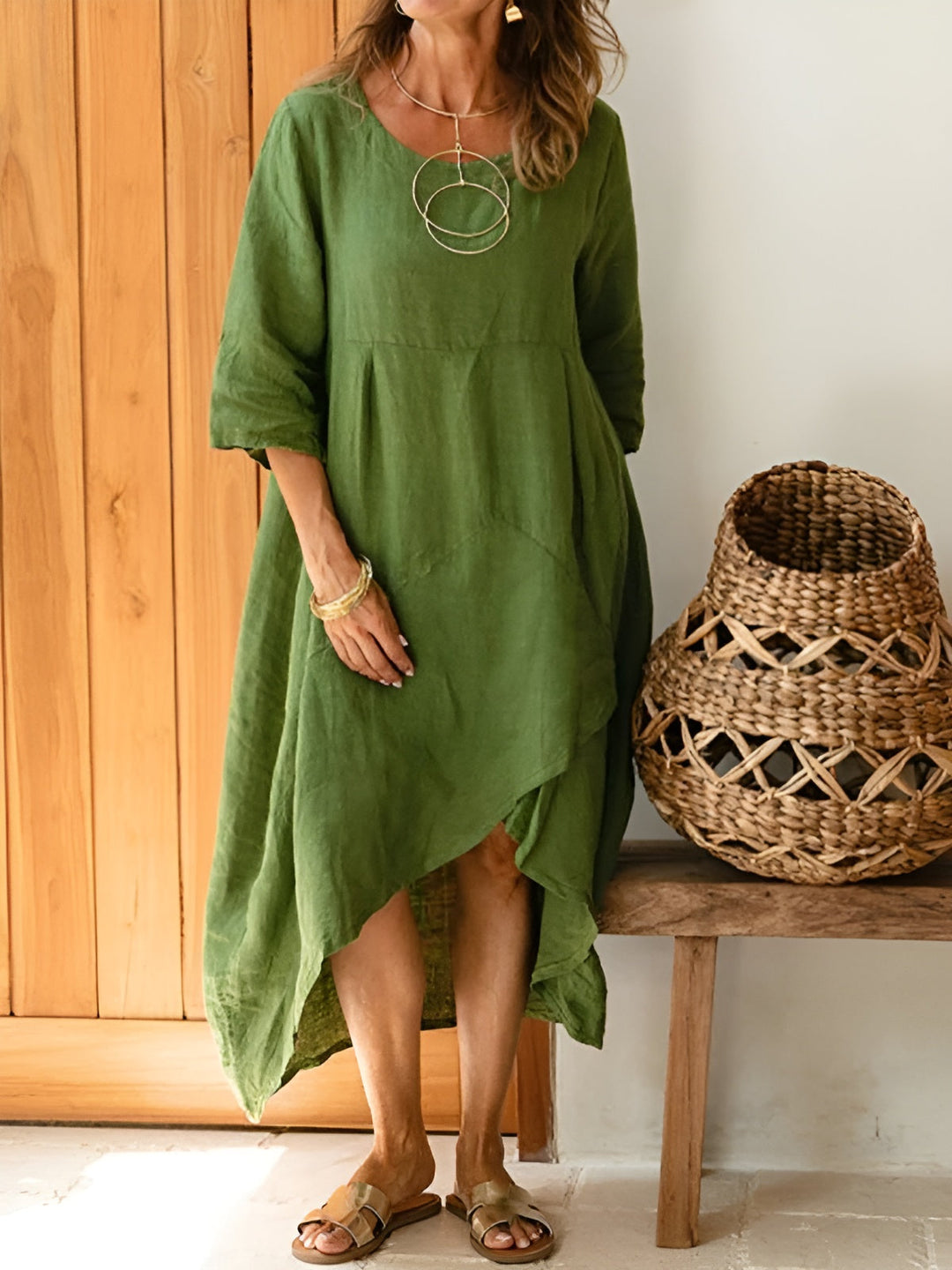 Aiva Retro and Cozy Autumn Dress - Elena Harper