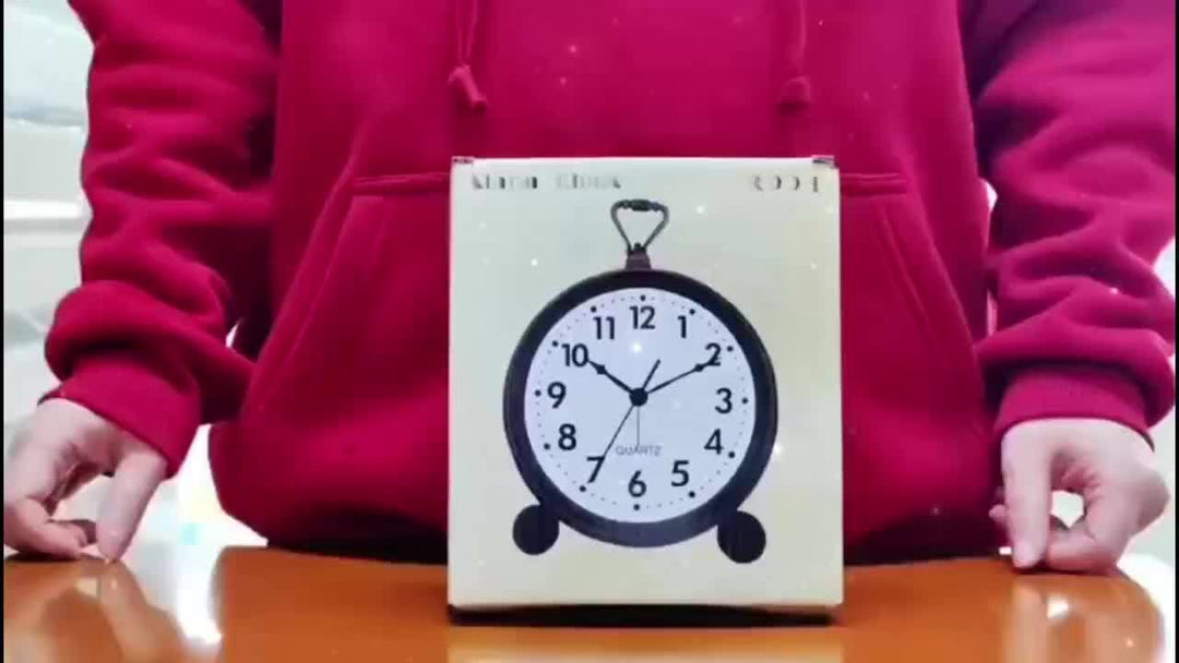 Retro Metal Alarm Clock with Silent Movement – Classic Size for Bedroom or Desk
