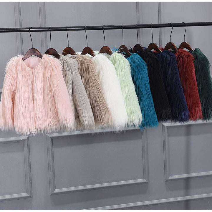 Ladies Luxurious Faux Fur Jacket with Elegant Voluminous Collar