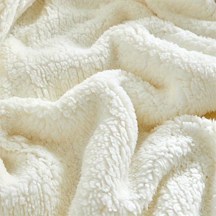 Unisex Ultra Soft Sherpa Fleece Blanket for Warmth & Comfort