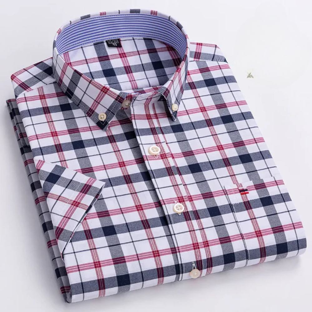 Men's Shirt with Classic Pattern and Tailored Fit