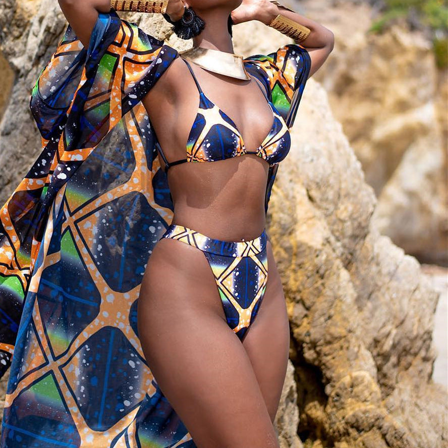 Women's Bikini Set with Light Cover-Up and Modern Geometric Design Maréssa - Elena Harper