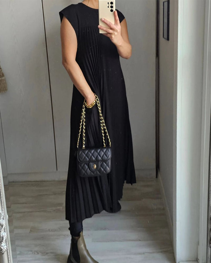 Women's Elegant Pleated Dress | Timeless Comfort