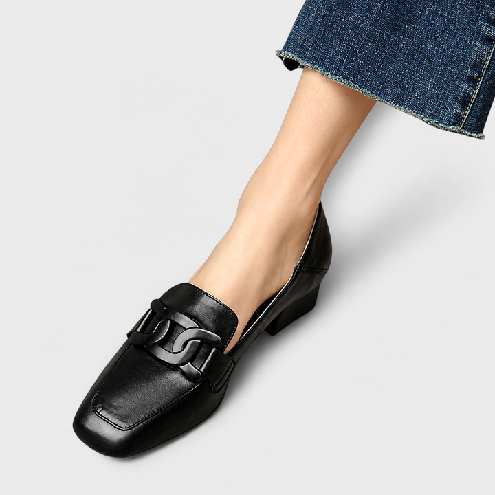 Monika Slipper, view 5 - Elena Harper