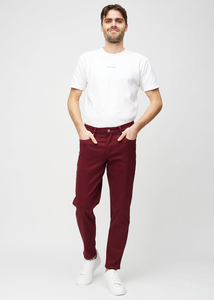 Men's Regular Fit Stretch Jeans with Deep Pockets