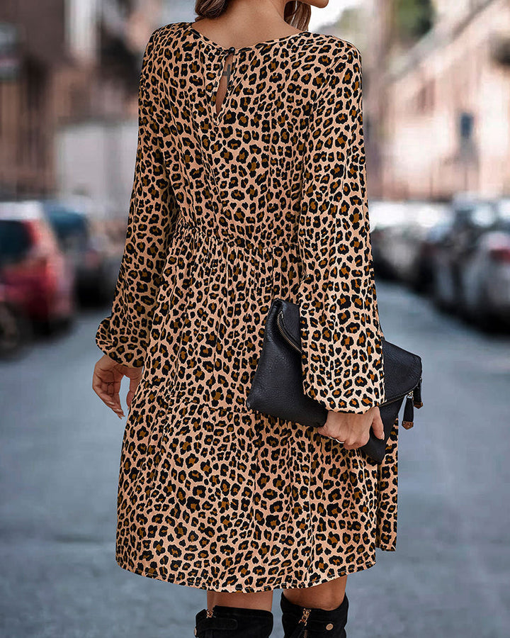 Elegant Women's Mini Dress with Leopard Print – Loose Fit Long Sleeves