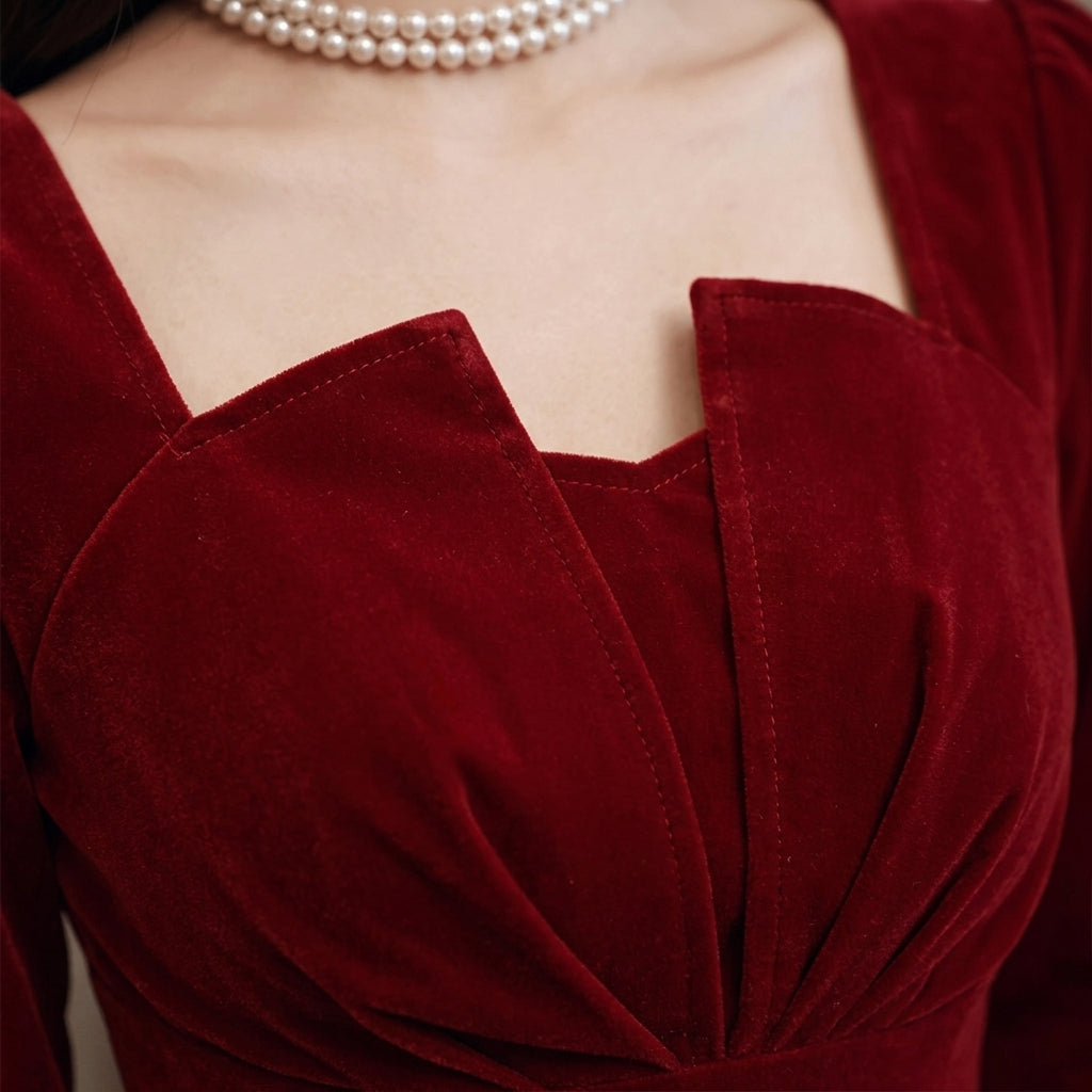 Seraphine Long Sleeve Square Collar Red Wedding Dress