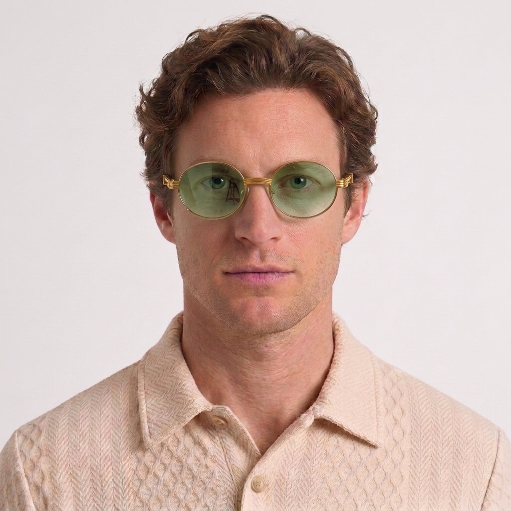 Vintage Round Sunglasses with Wood Details for Men