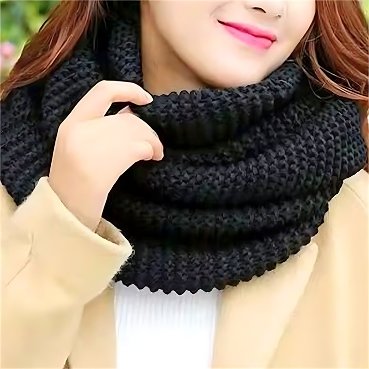 Johanna | Cozy and Elegant Infinity Scarf