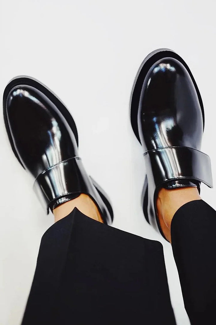 Viviana - Elegant Loafers with Strap