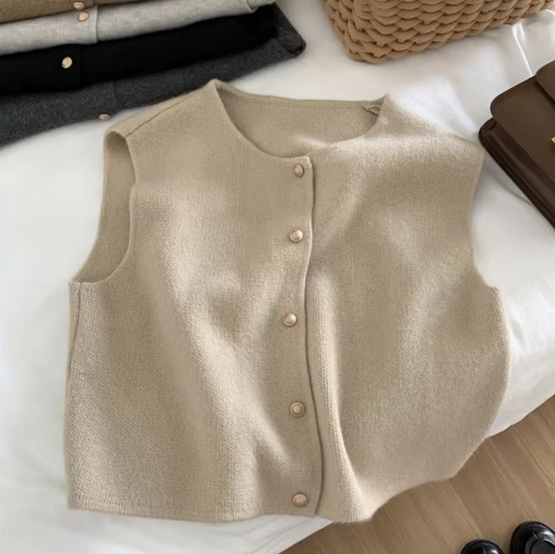 Aura - Knitted Sleeveless Cardigan