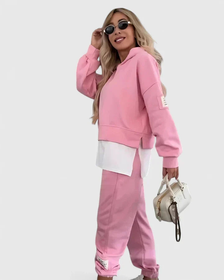 Kezlynn Comfortable Set - Elena Harper
