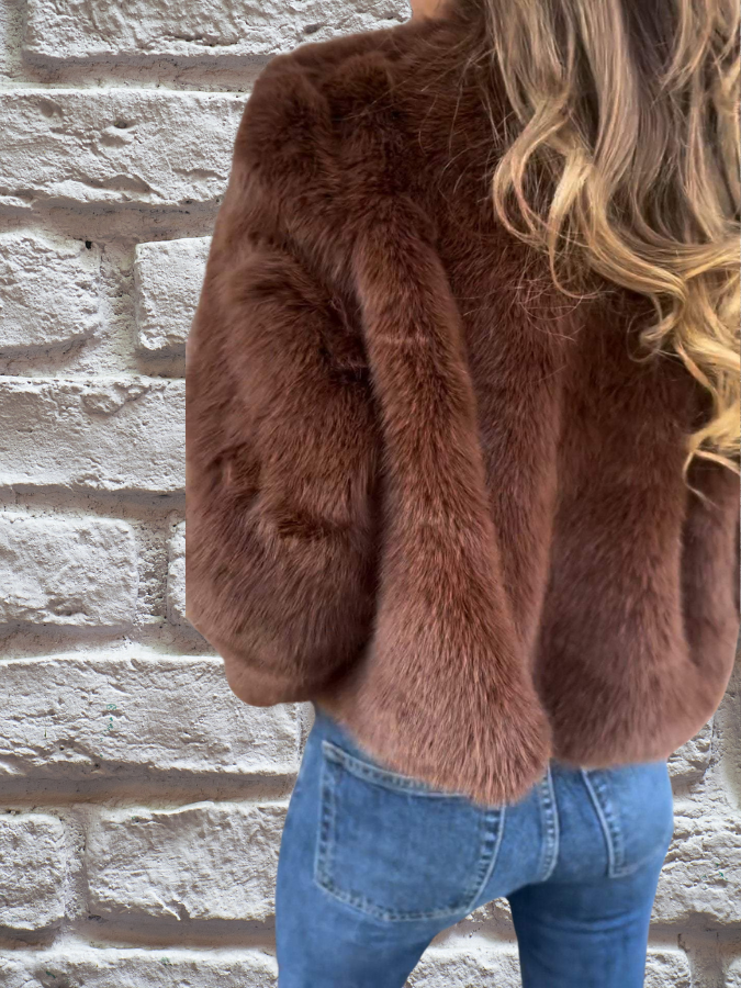Short Zipped Women's Jacket with Long Sleeves and Faux Fur
