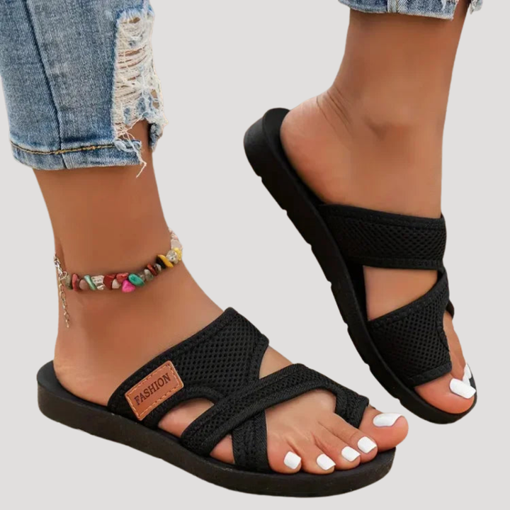 Breathable Flat Sandals with Crossed Straps