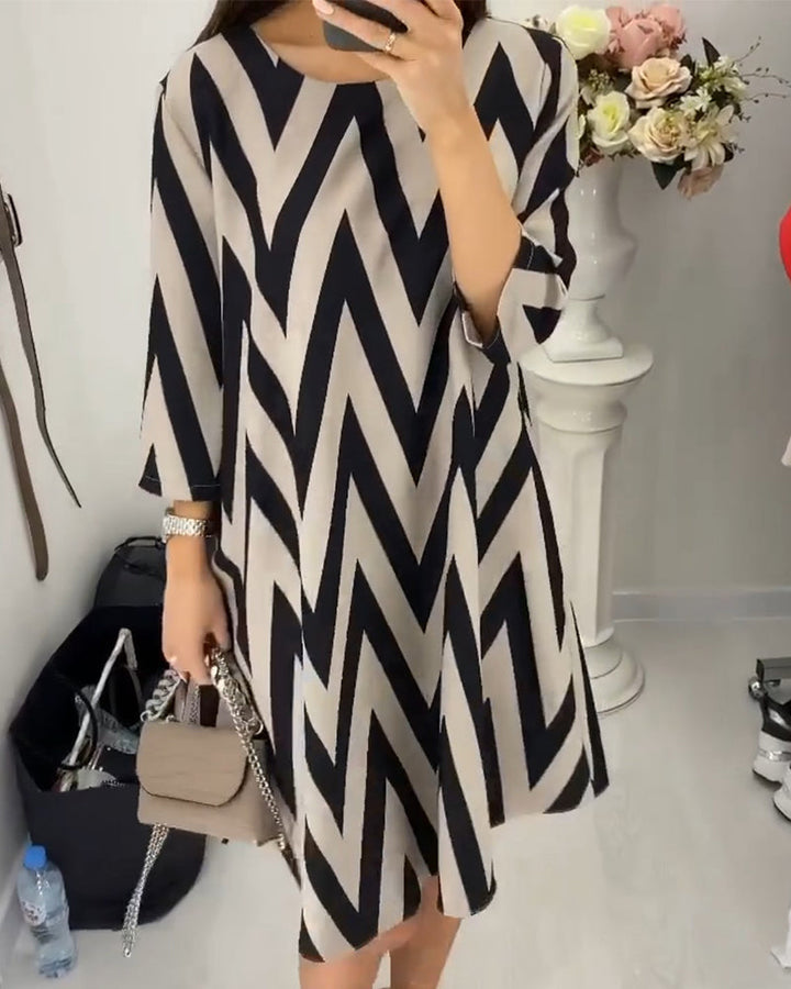 Lovenza Zigzag Midi Dress - Elena Harper