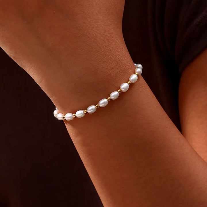 Women's Elegant Pearl and Gold Bracelet