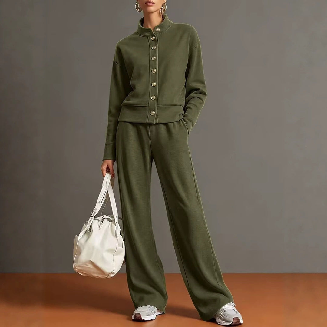 Cardigan with High Collar and Wide Pants - Chic and Comfortable