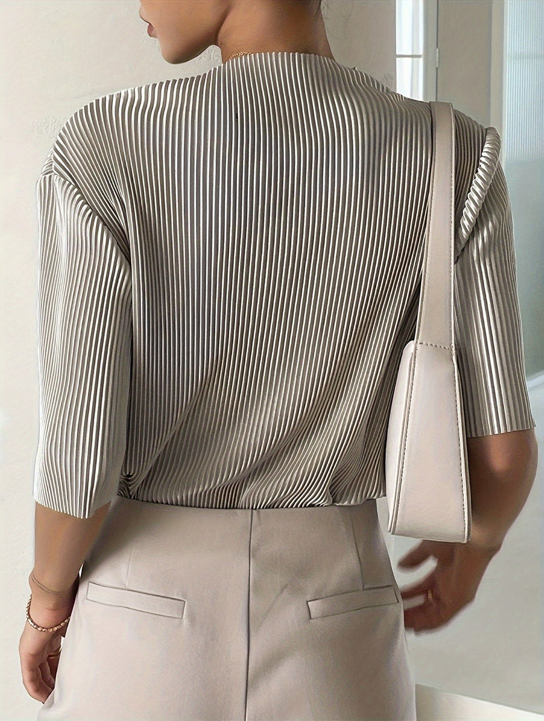 Elegant White Pleated Blouse for Women – Chic and Comfortable Shirt