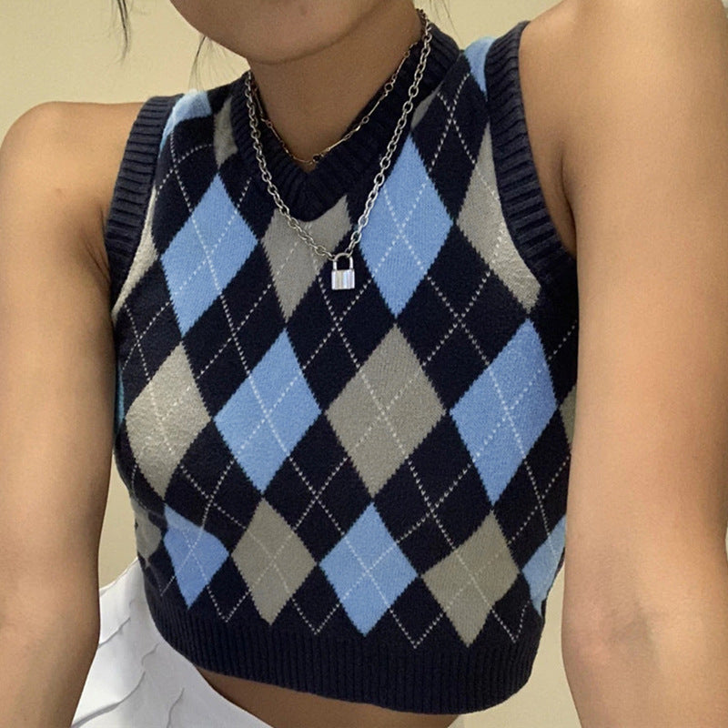 Women's Sleeveless Knit Top in Fashionable Argyle Pattern EB - Elena Harper