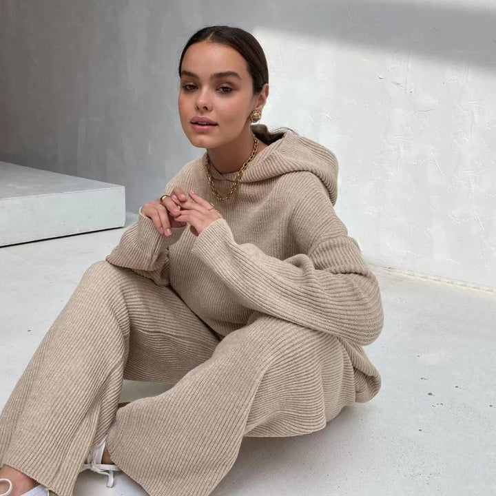 Women's Comfortable Hoodie with Matching Jogging Pants EB