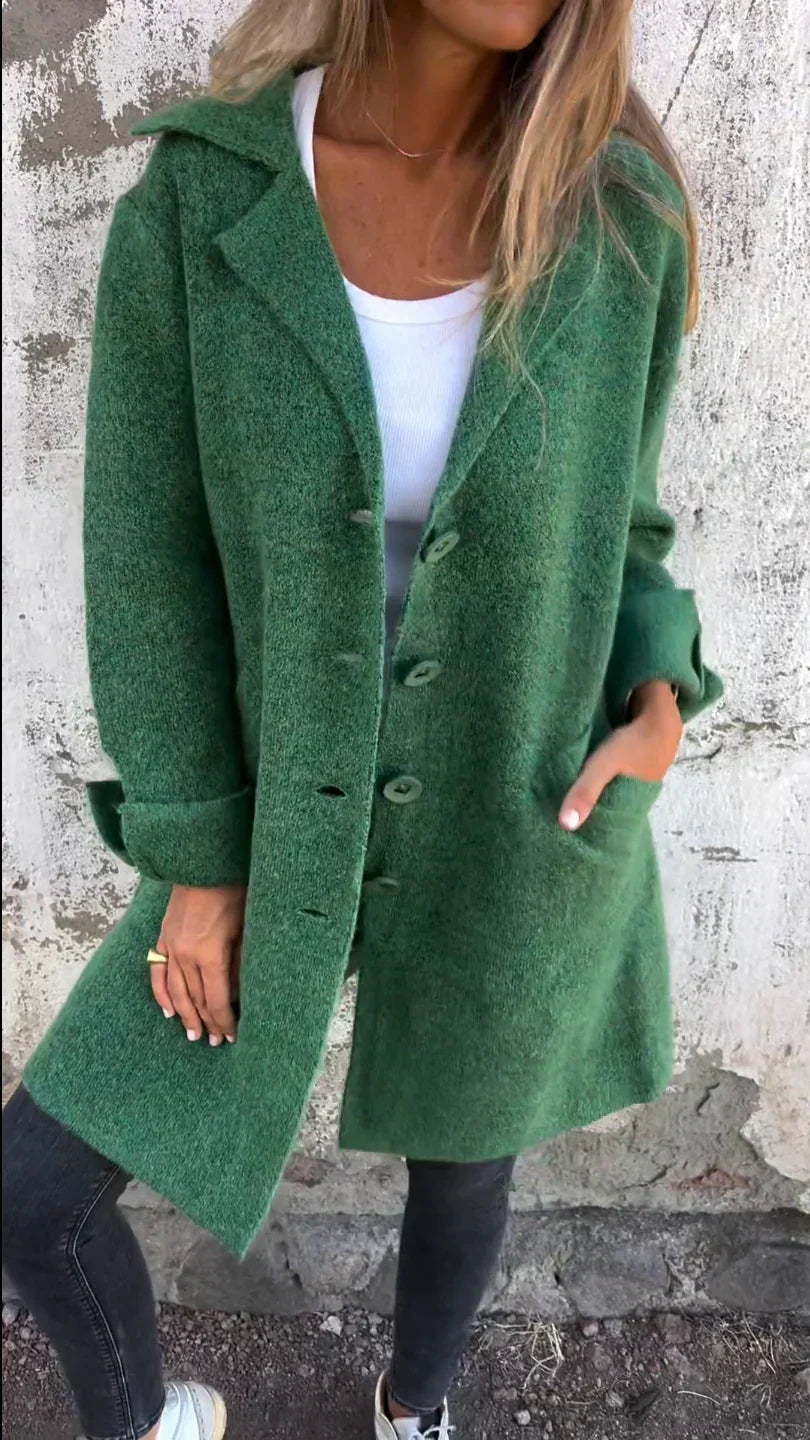 Oversized Women's Tweed Jacket – Chic Buttoned Notched Lapel