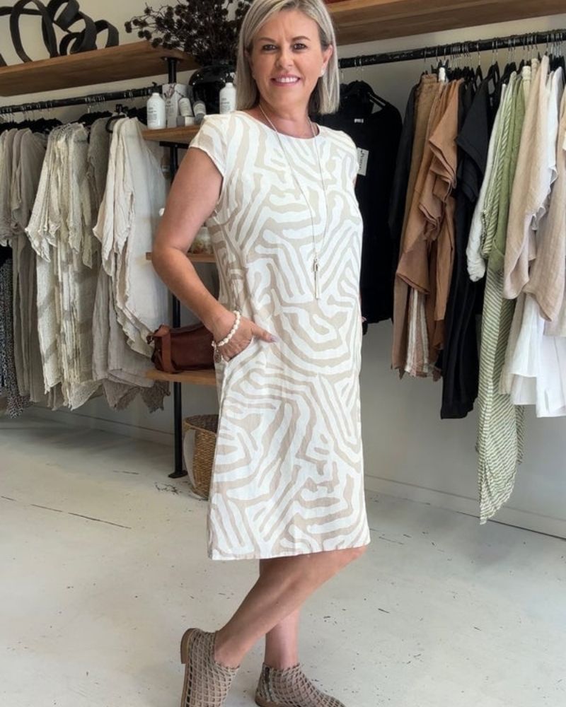 Women's Effortless Round Neck Summer Dress