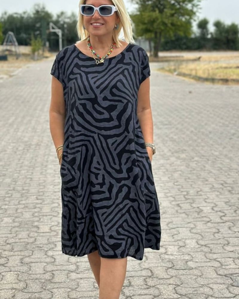 Women's Effortless Round Neck Summer Dress