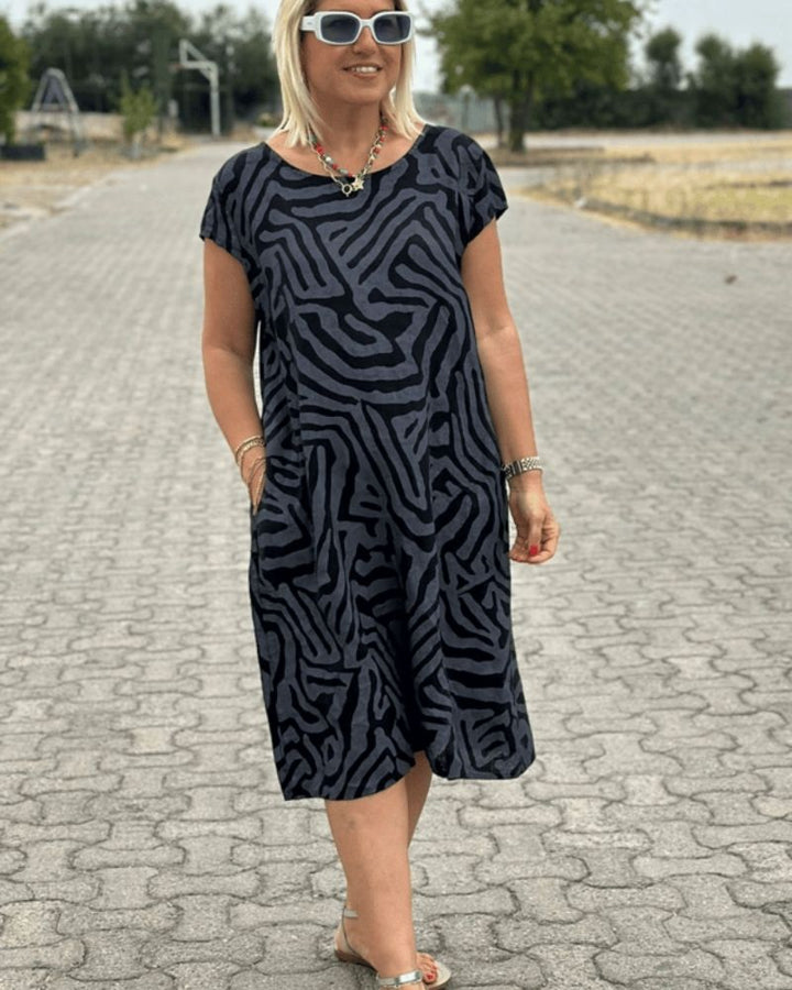 Women's Effortless Round Neck Summer Dress