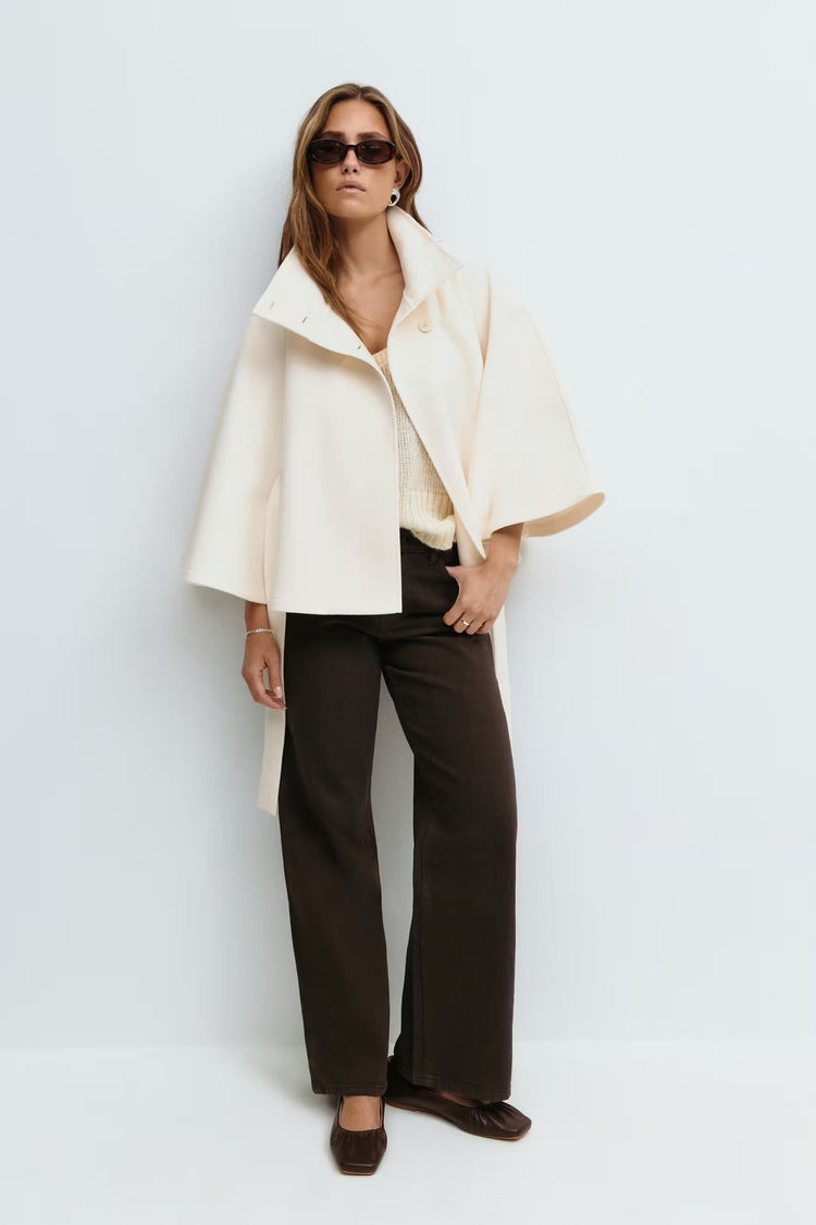 Elegant High Collar Cape Coat for Women – Stylish Belted Coat