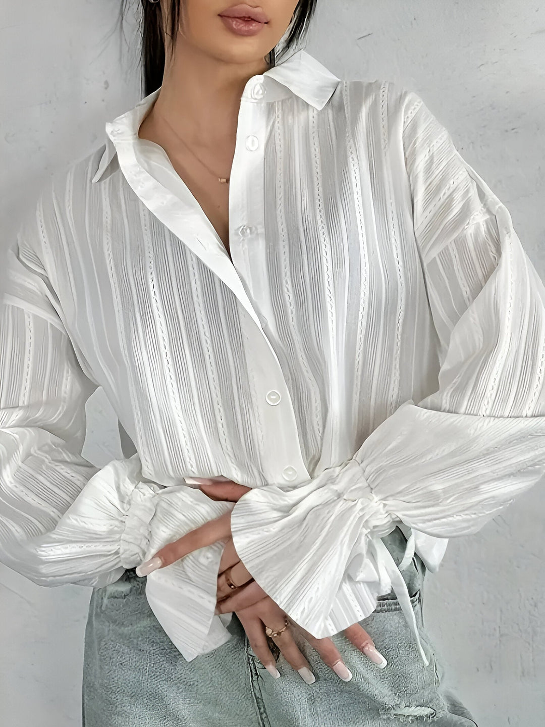 Benja - Shirt with Embroidered Collar