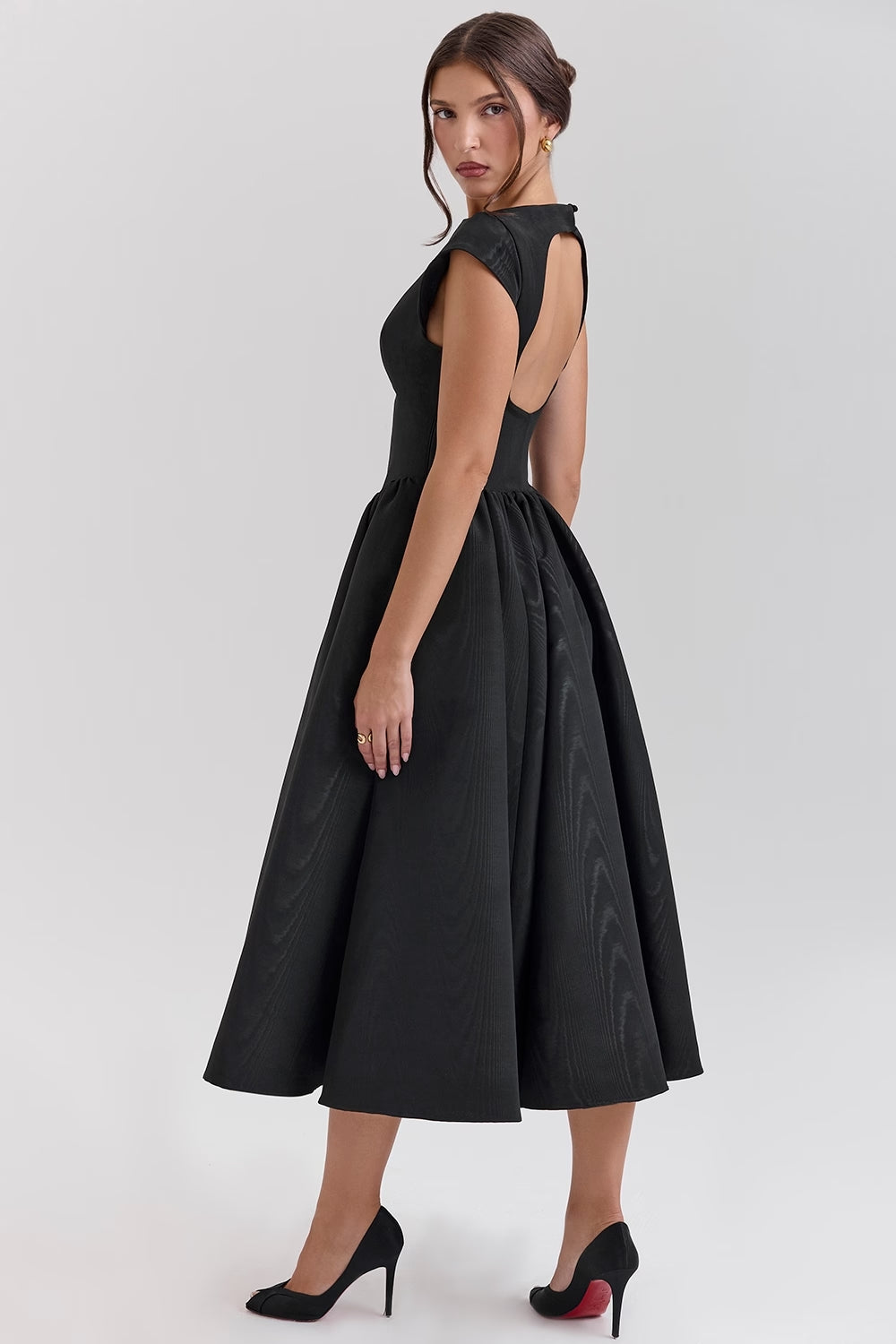 Victoria – Elegant Dress