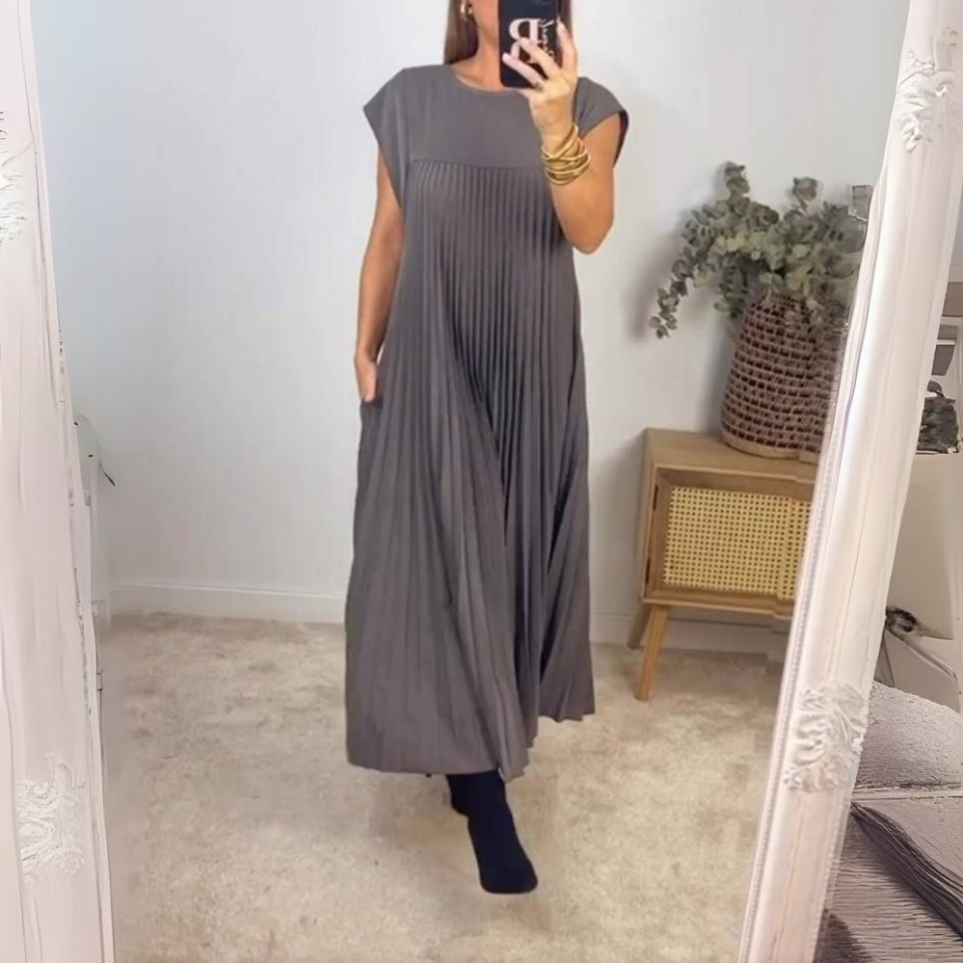 Seline Lightweight and Fresh Pleated Dress - Elena Harper