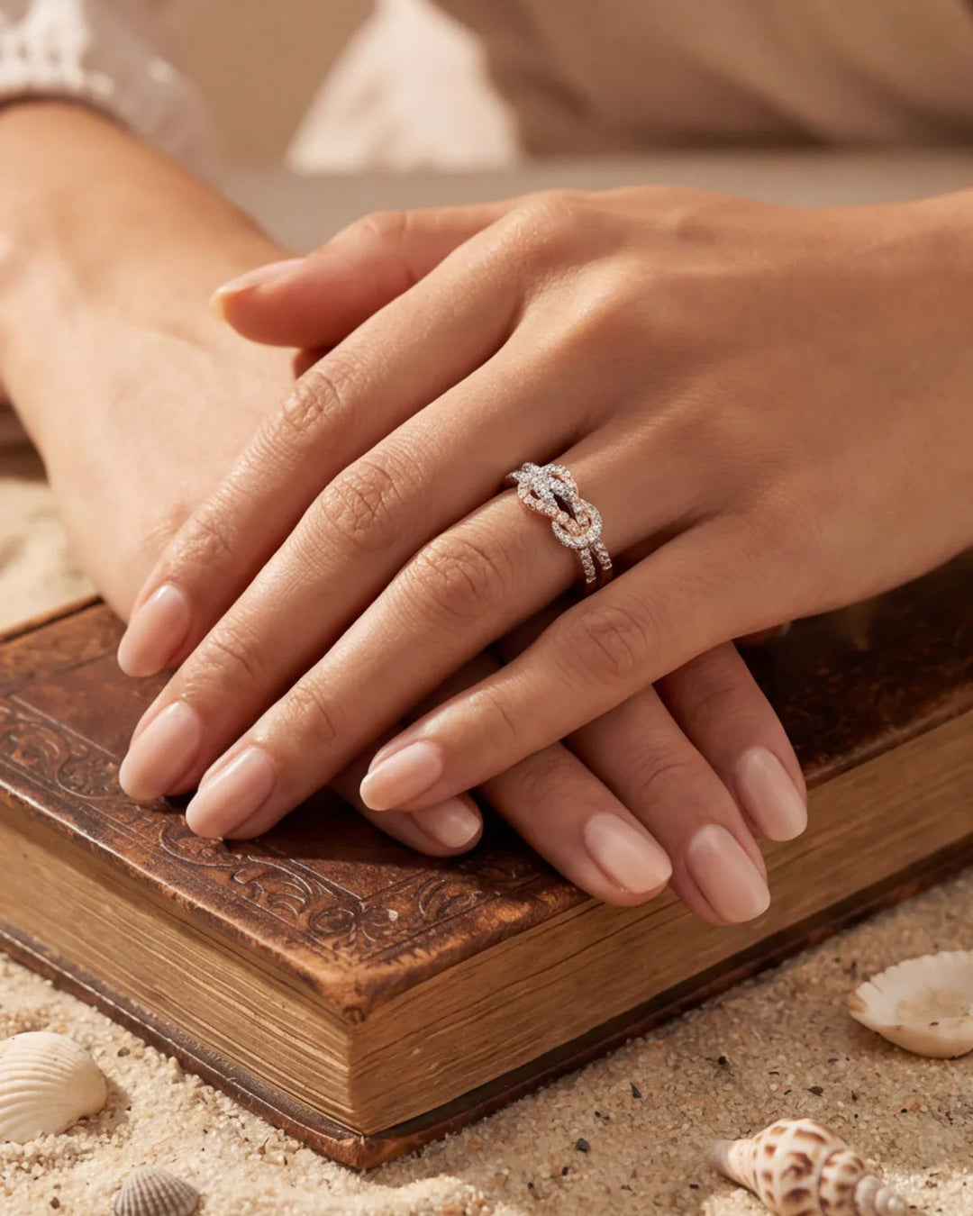 Albane | Infinity Ring - Endless Elegance