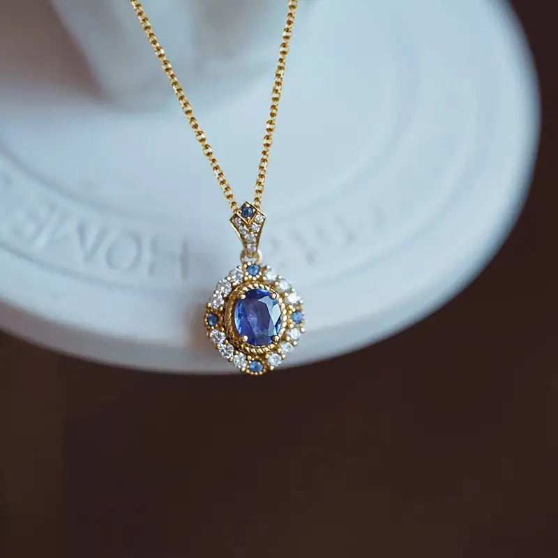 Soft gold necklace with a refined moon, view 4 - Elena Harper