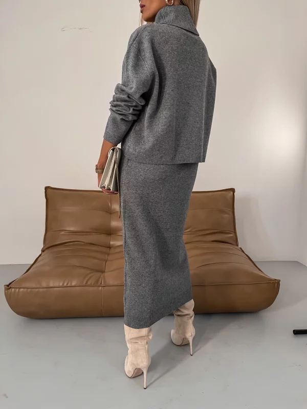 Nicole Knitted Set for Autumn/Winter for Women - Elena Harper