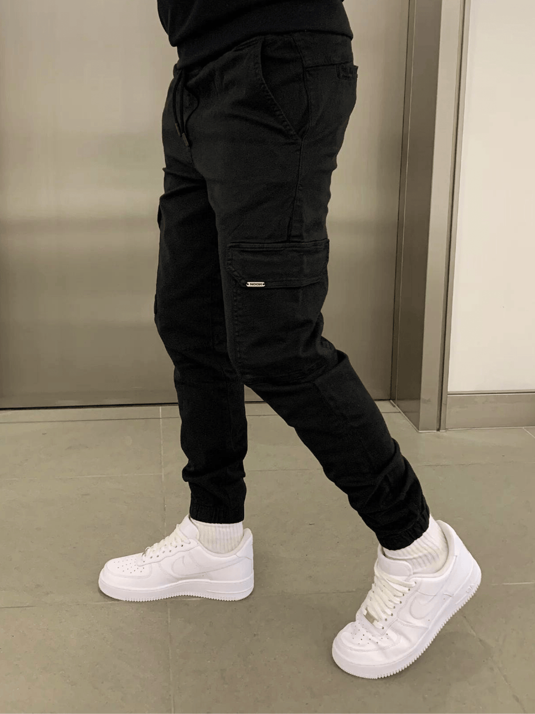 Men's Casual Fit Cargo Joggers – Comfortable and Modern Pants with Practical Pockets