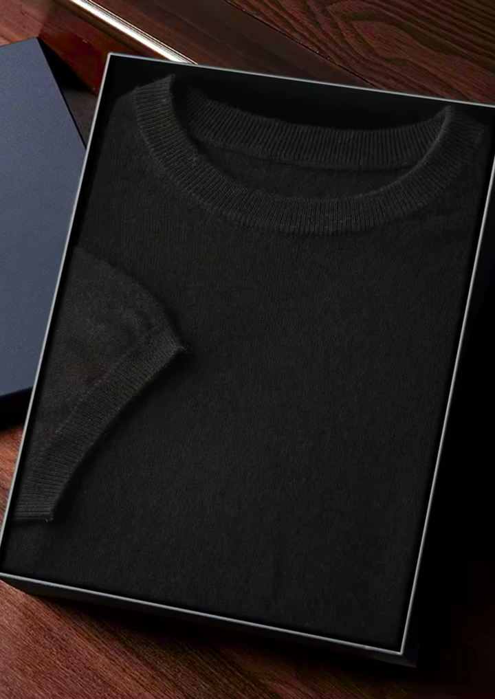Soft-Touch CLASSIC CREWNECK T-SHIRT.