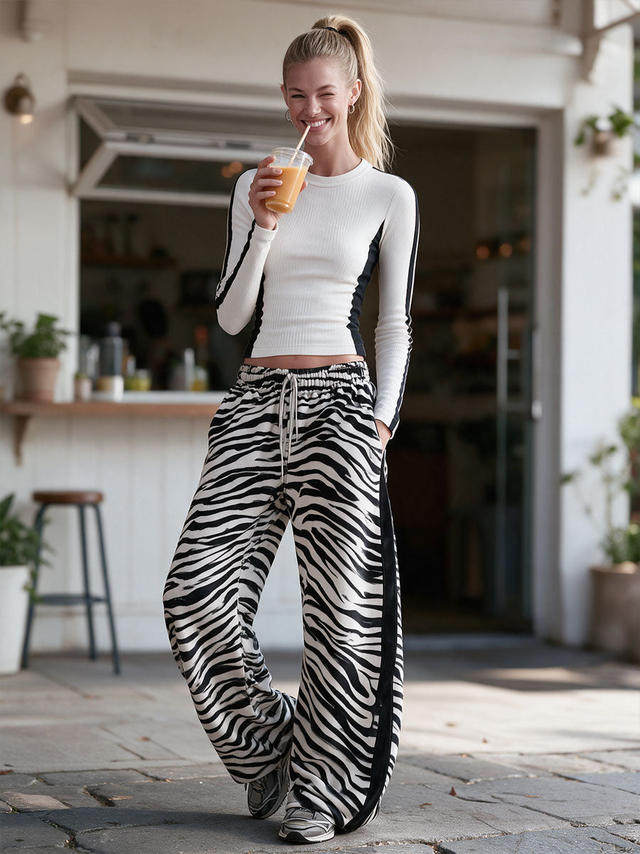 Casual Retro Black And White Color-Blocked Zebra Print Cotton Faux Suede Trim Pants, view 2 - Elena Harper