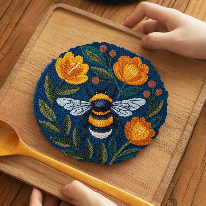 Blossom & Bumble Bumblebee Punch Needle Kit - Elena Harper