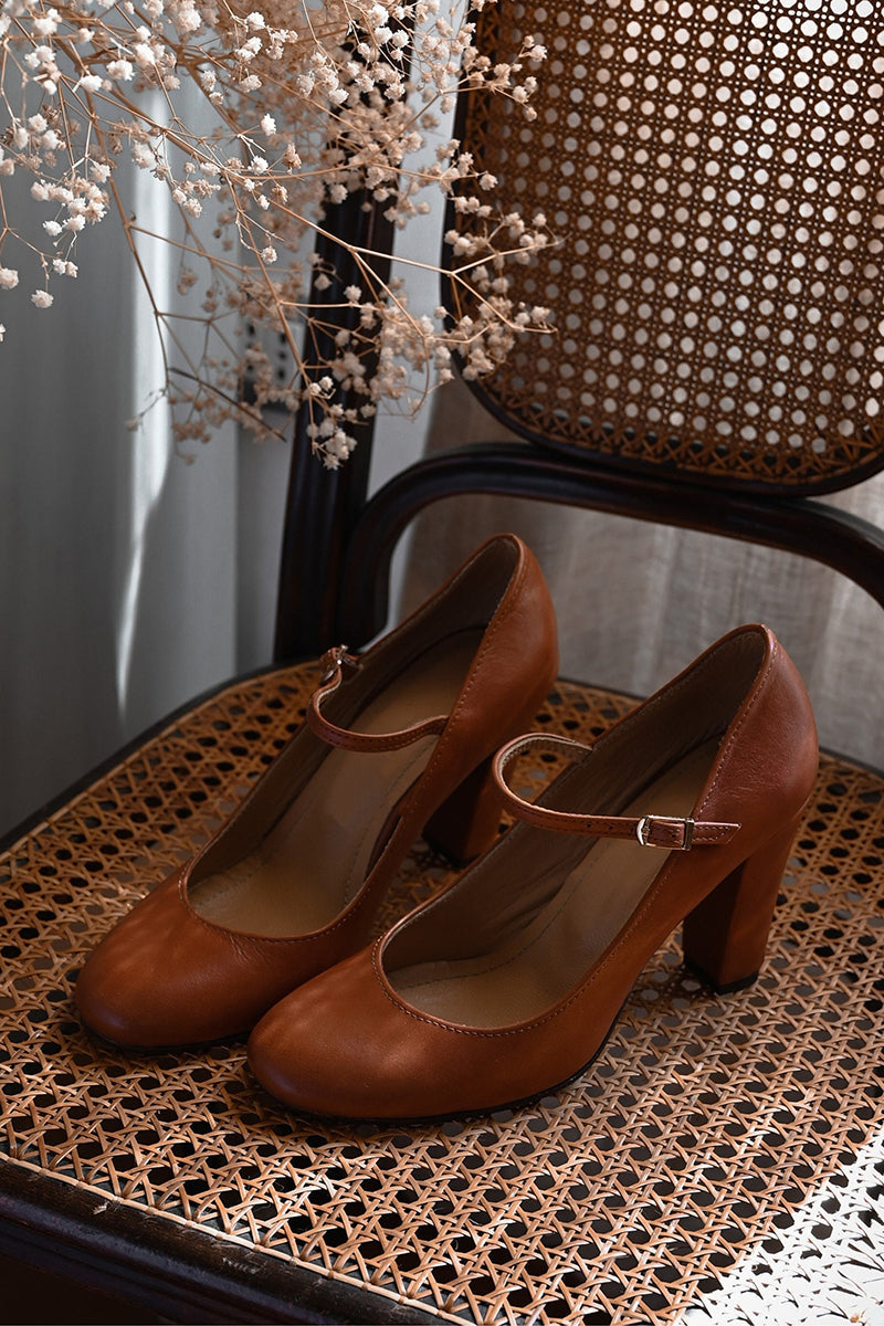 Women's Wide Heel Pumps – Round Toe and Adjustable Buckle Strap