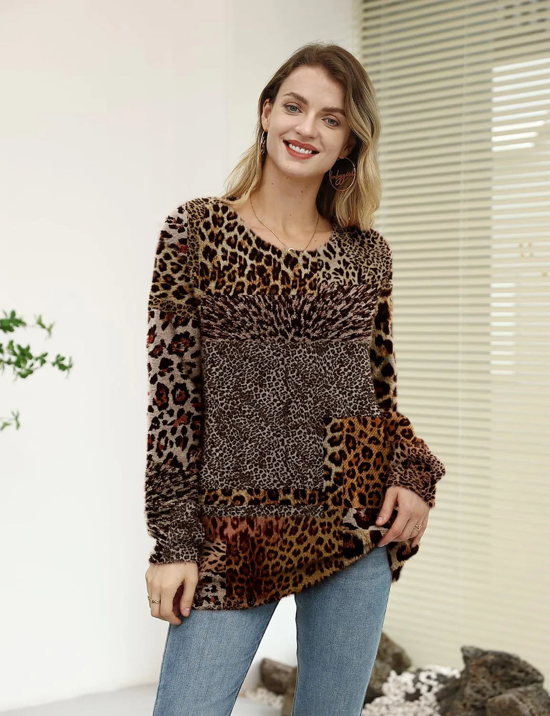 Teva - Long Sleeve Crew Neck Sweater with Animal Print