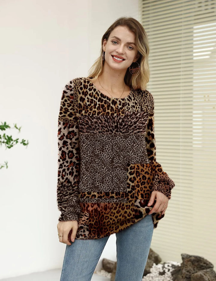 Teva - Long Sleeve Crew Neck Sweater with Animal Print