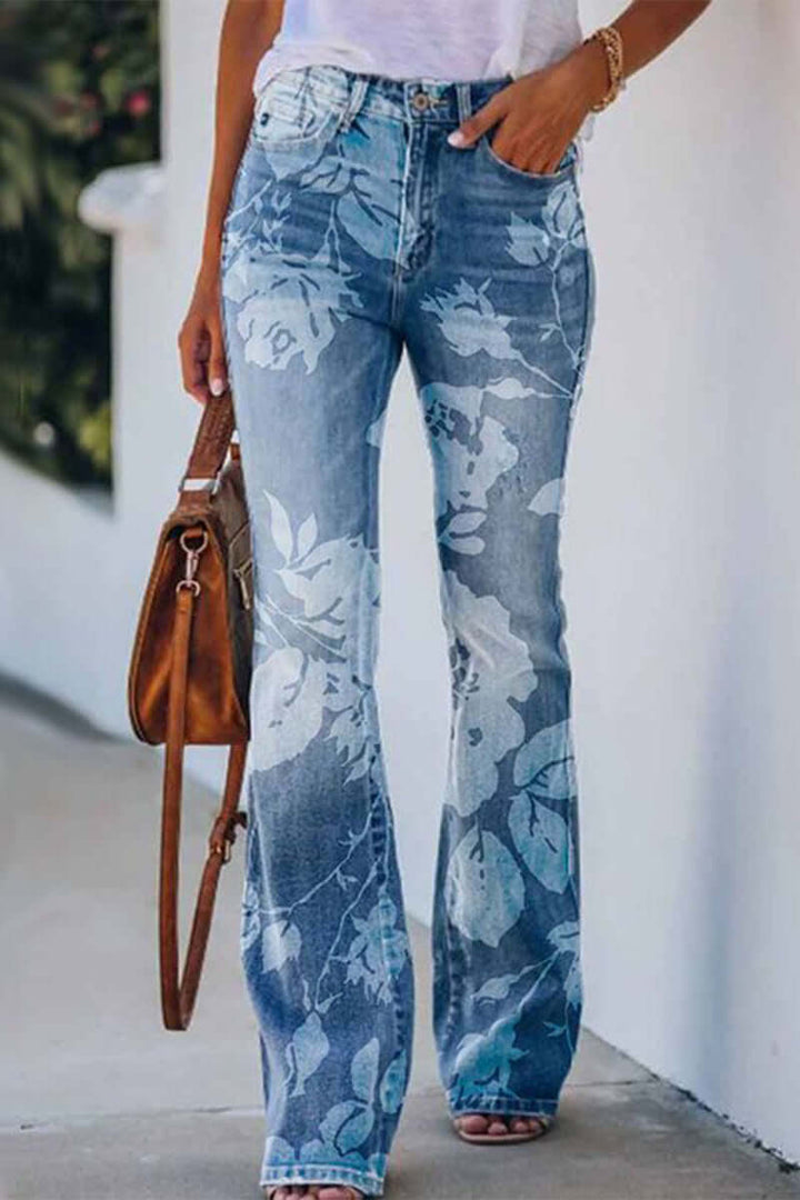 Women's Floral Embroidered Pocket Regular Fit Jeans