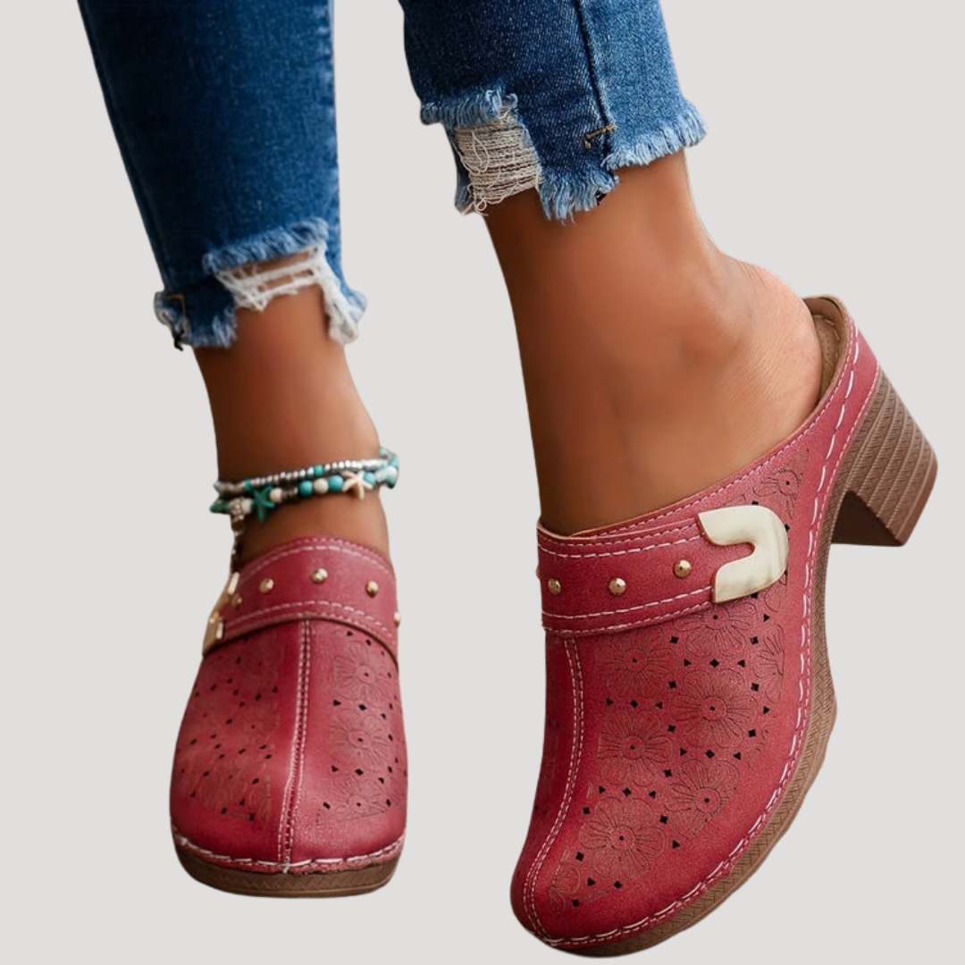 Women's Heeled Clogs