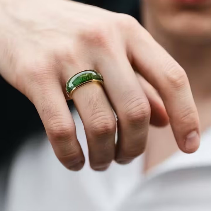 Emerald Crown Ring - Elena Harper