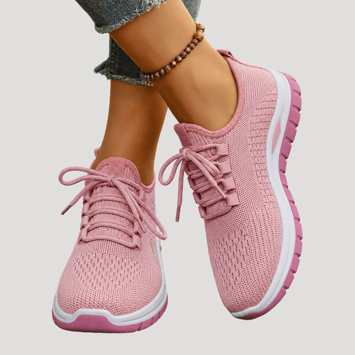 Wide Lace-Up Women's Baskets